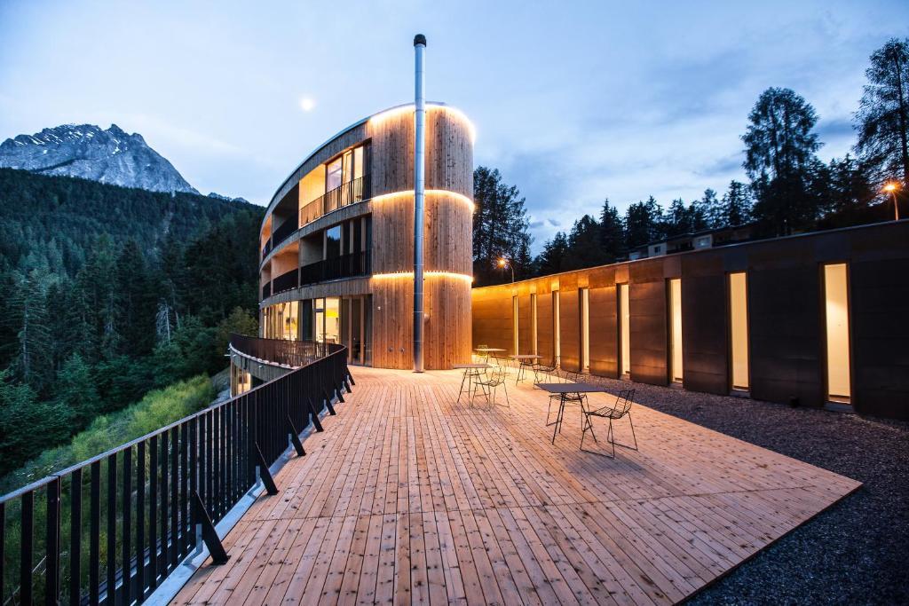 Hotel Arnica Scuol - Adults Only Exteriér fotografie